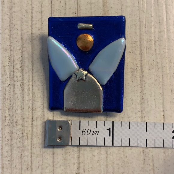 Handmade Angel Pin - Picture 4 of 4